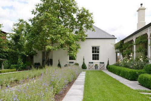 Camellia Cottage Bed & Breakfast Scotsburn Exterior photo